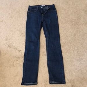 Levi’s dark blue jeans 26